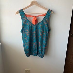 Lily Star tank. Size large